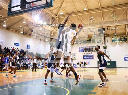Thumbnail 1 in Huntington St. Joseph Prep vs. Word of God Christian Academy (Hoops and Dreams Showcase) photogallery.