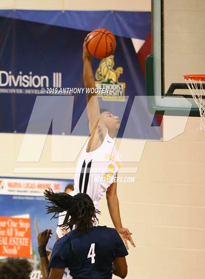 Thumbnail 1 in Huntington St. Joseph Prep vs. Word of God Christian Academy (Hoops and Dreams Showcase) photogallery.
