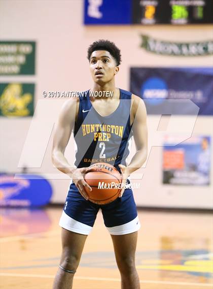 Thumbnail 2 in Huntington St. Joseph Prep vs. Word of God Christian Academy (Hoops and Dreams Showcase) photogallery.