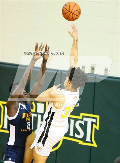 Thumbnail 2 in Huntington St. Joseph Prep vs. Word of God Christian Academy (Hoops and Dreams Showcase) photogallery.