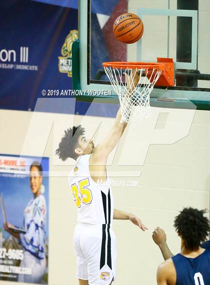 Thumbnail 2 in Huntington St. Joseph Prep vs. Word of God Christian Academy (Hoops and Dreams Showcase) photogallery.