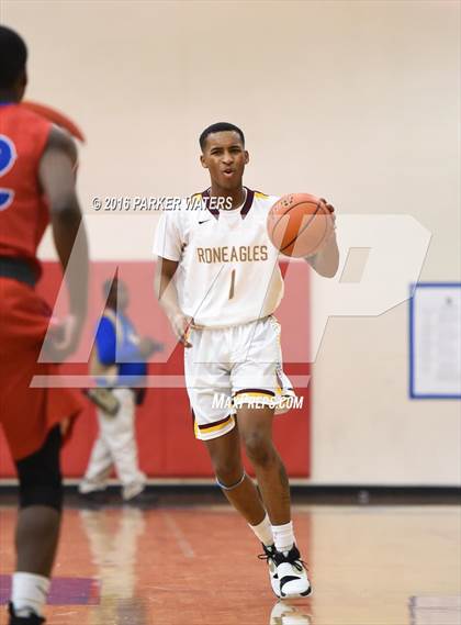 Thumbnail 2 in McDonogh 35 vs John Curtis Christian (Country Day Cajun Classic Tournament) photogallery.