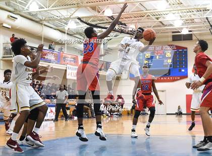 Thumbnail 2 in McDonogh 35 vs John Curtis Christian (Country Day Cajun Classic Tournament) photogallery.