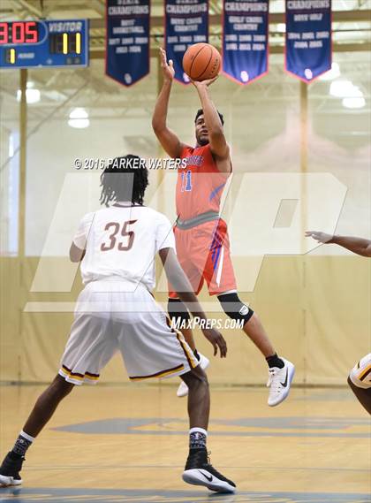 Thumbnail 1 in McDonogh 35 vs John Curtis Christian (Country Day Cajun Classic Tournament) photogallery.