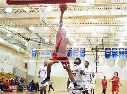 Thumbnail 2 in McDonogh 35 vs John Curtis Christian (Country Day Cajun Classic Tournament) photogallery.