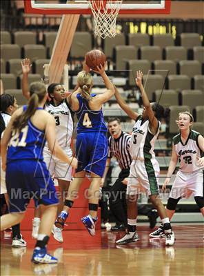 Thumbnail 1 in Exeter vs. Garces (CIF CS D4 Final) photogallery.