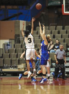 Thumbnail 2 in Exeter vs. Garces (CIF CS D4 Final) photogallery.