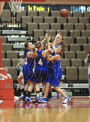 Thumbnail 2 in Exeter vs. Garces (CIF CS D4 Final) photogallery.
