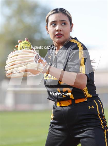 Thumbnail 3 in Coronado @ Marcos de Niza photogallery.