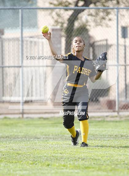 Thumbnail 1 in Coronado @ Marcos de Niza photogallery.