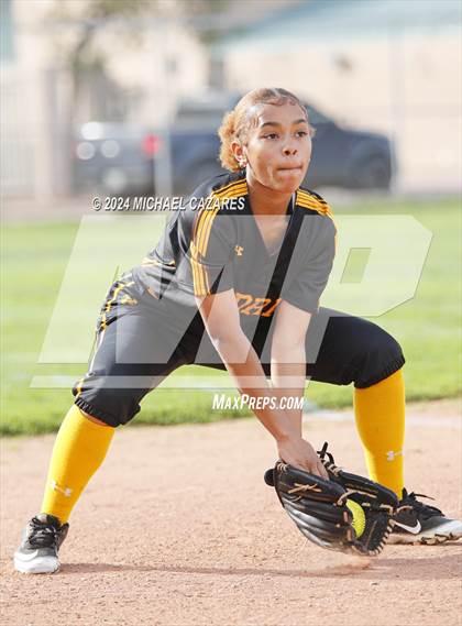 Thumbnail 3 in Coronado @ Marcos de Niza photogallery.