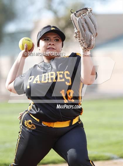 Thumbnail 1 in Coronado @ Marcos de Niza photogallery.