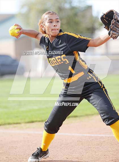 Thumbnail 1 in Coronado @ Marcos de Niza photogallery.