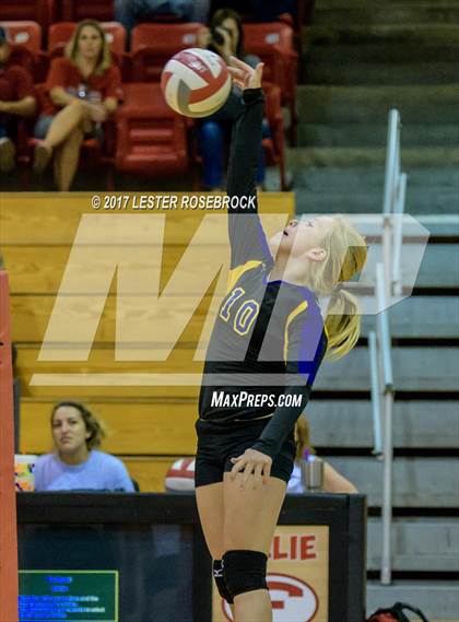 Thumbnail 3 in Kerrville Tivy @ Fredericksburg photogallery.