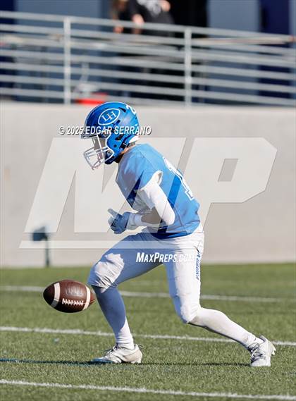 Thumbnail 1 in JV: Crean Lutheran @ La Habra photogallery.