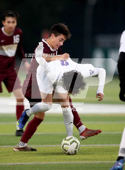 Thumbnail 1 in Whitney vs. Cathedral (De La Salle Showcase) photogallery.