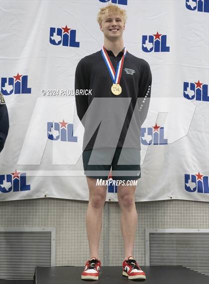 Thumbnail 2 in UIL 6A Swimming & Diving Finals photogallery.