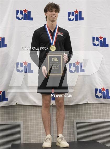 Thumbnail 3 in UIL 6A Swimming & Diving Finals photogallery.