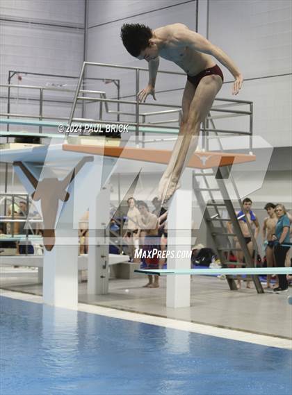 Thumbnail 2 in UIL 6A Swimming & Diving Finals photogallery.