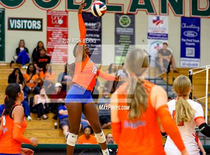 Thumbnail 2 in The Woodlands vs Grand Oaks photogallery.