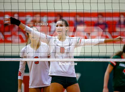 Thumbnail 1 in The Woodlands vs Grand Oaks photogallery.