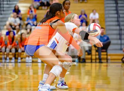Thumbnail 2 in The Woodlands vs Grand Oaks photogallery.