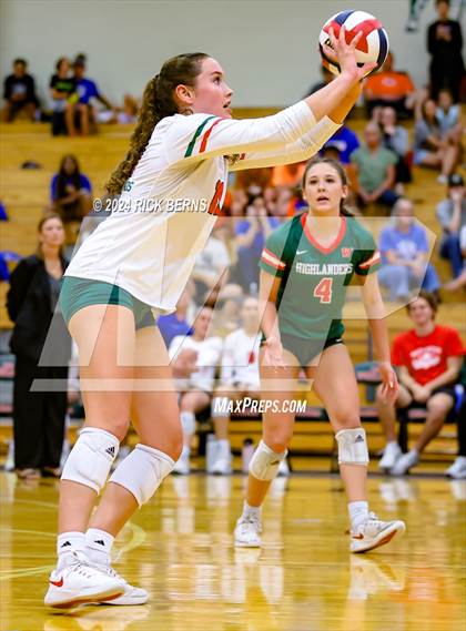 Thumbnail 1 in The Woodlands vs Grand Oaks photogallery.