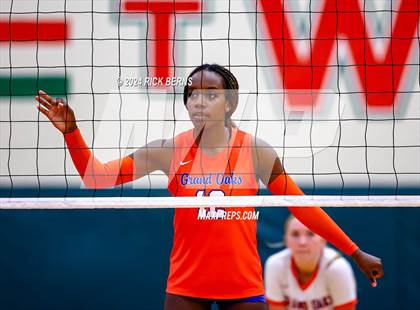 Thumbnail 1 in The Woodlands vs Grand Oaks photogallery.