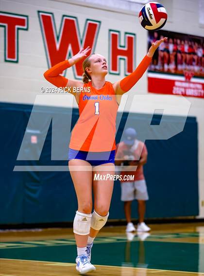 Thumbnail 2 in The Woodlands vs Grand Oaks photogallery.