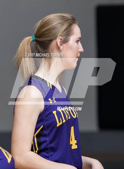 Thumbnail 2 in University Prep vs. Live Oak photogallery.