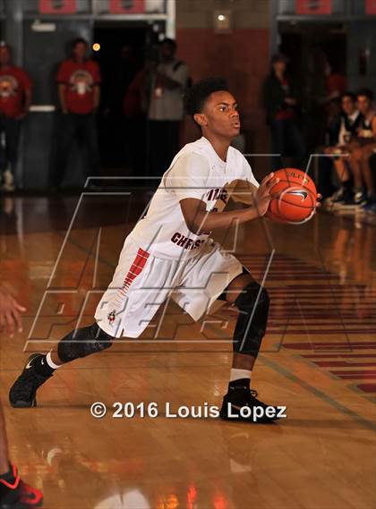 Thumbnail 2 in Village Christian vs. St. John Bosco (Nike Extravaganza) photogallery.
