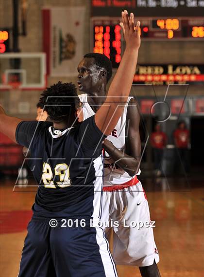 Thumbnail 2 in Village Christian vs. St. John Bosco (Nike Extravaganza) photogallery.