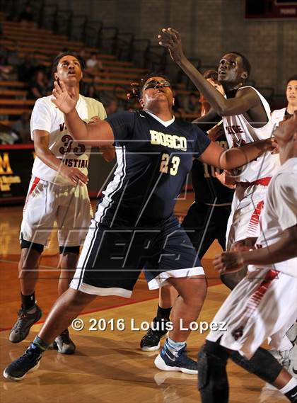 Thumbnail 3 in Village Christian vs. St. John Bosco (Nike Extravaganza) photogallery.