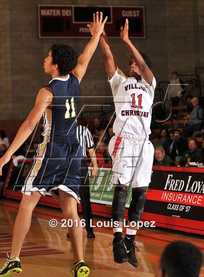 Thumbnail 2 in Village Christian vs. St. John Bosco (Nike Extravaganza) photogallery.