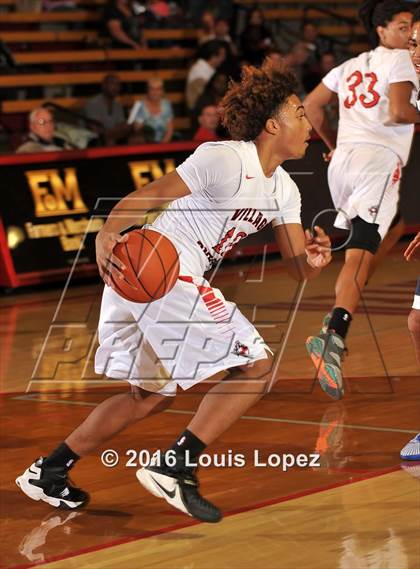 Thumbnail 3 in Village Christian vs. St. John Bosco (Nike Extravaganza) photogallery.
