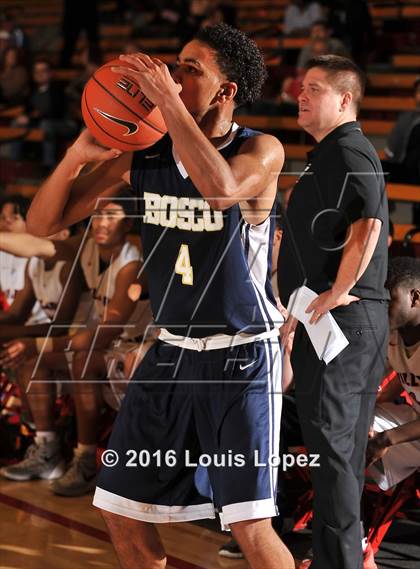 Thumbnail 3 in Village Christian vs. St. John Bosco (Nike Extravaganza) photogallery.
