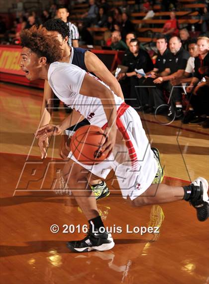Thumbnail 3 in Village Christian vs. St. John Bosco (Nike Extravaganza) photogallery.