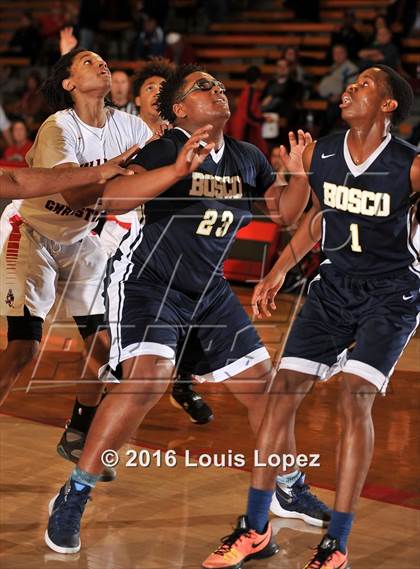 Thumbnail 3 in Village Christian vs. St. John Bosco (Nike Extravaganza) photogallery.
