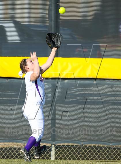 Thumbnail 1 in Centennial vs Sanger (LCS/Argyle Softball Tournament) photogallery.