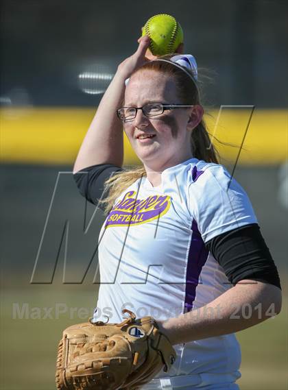 Thumbnail 1 in Centennial vs Sanger (LCS/Argyle Softball Tournament) photogallery.