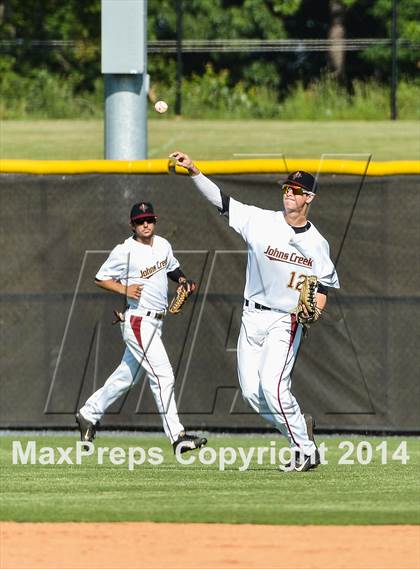 Thumbnail 2 in Johns Creek vs Valdosta (GHSA Round 3 Playoff) photogallery.