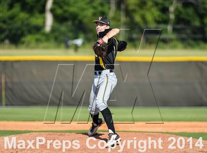 Thumbnail 1 in Johns Creek vs Valdosta (GHSA Round 3 Playoff) photogallery.