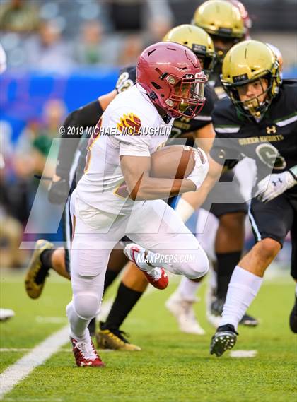 Thumbnail 1 in Cardinal Hayes vs. St. Joseph Regional photogallery.