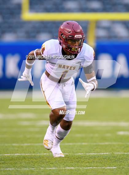 Thumbnail 2 in Cardinal Hayes vs. St. Joseph Regional photogallery.