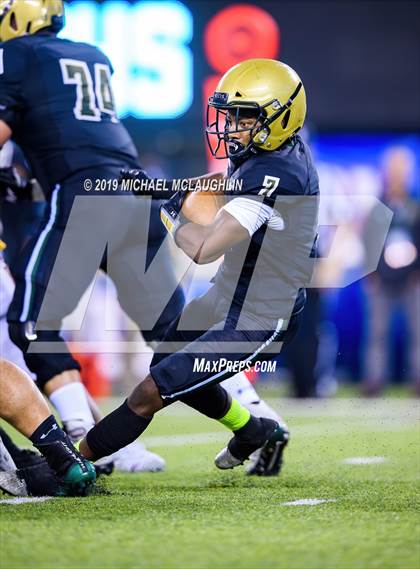 Thumbnail 3 in Cardinal Hayes vs. St. Joseph Regional photogallery.