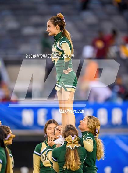 Thumbnail 3 in Cardinal Hayes vs. St. Joseph Regional photogallery.