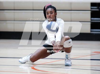Thumbnail 3 in  Archer School for Girls vs Chaminade (Viewpoint Invitational) photogallery.