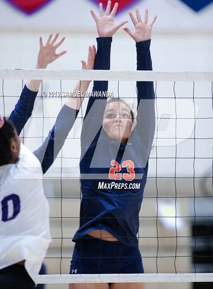 Thumbnail 2 in  Archer School for Girls vs Chaminade (Viewpoint Invitational) photogallery.