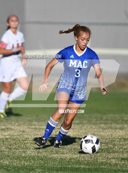 Thumbnail 2 in MacArthur [Douglas] vs Lee [Robert E.] photogallery.