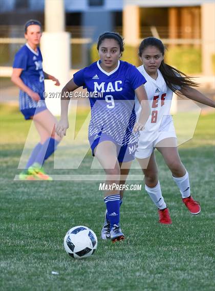 Thumbnail 2 in MacArthur [Douglas] vs Lee [Robert E.] photogallery.